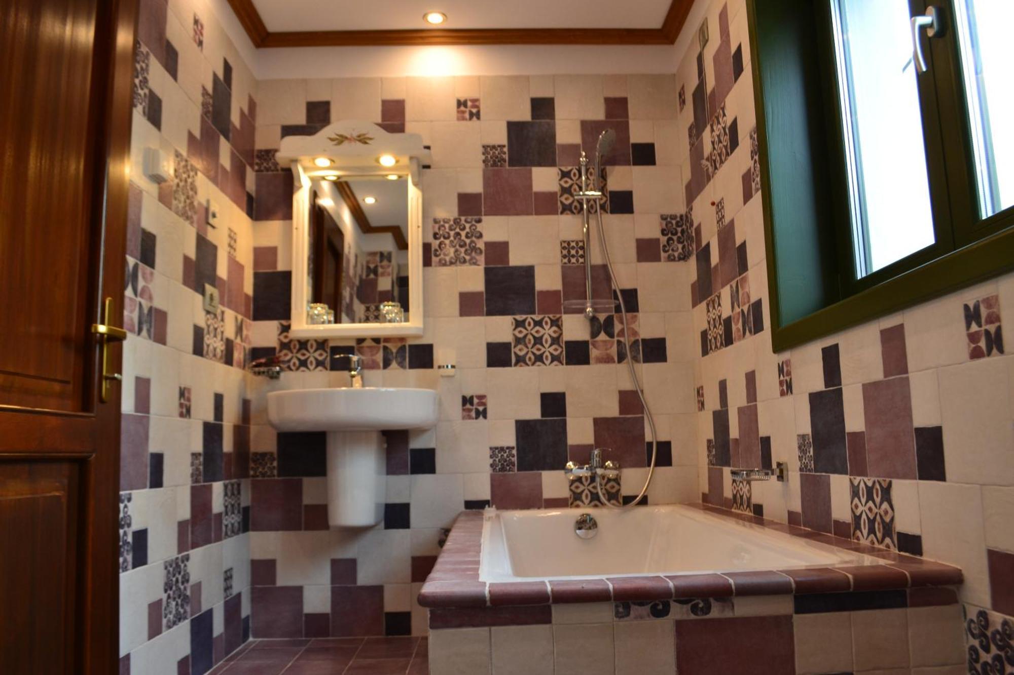 Casa Comana Boutique Hotel Bukares Bagian luar foto