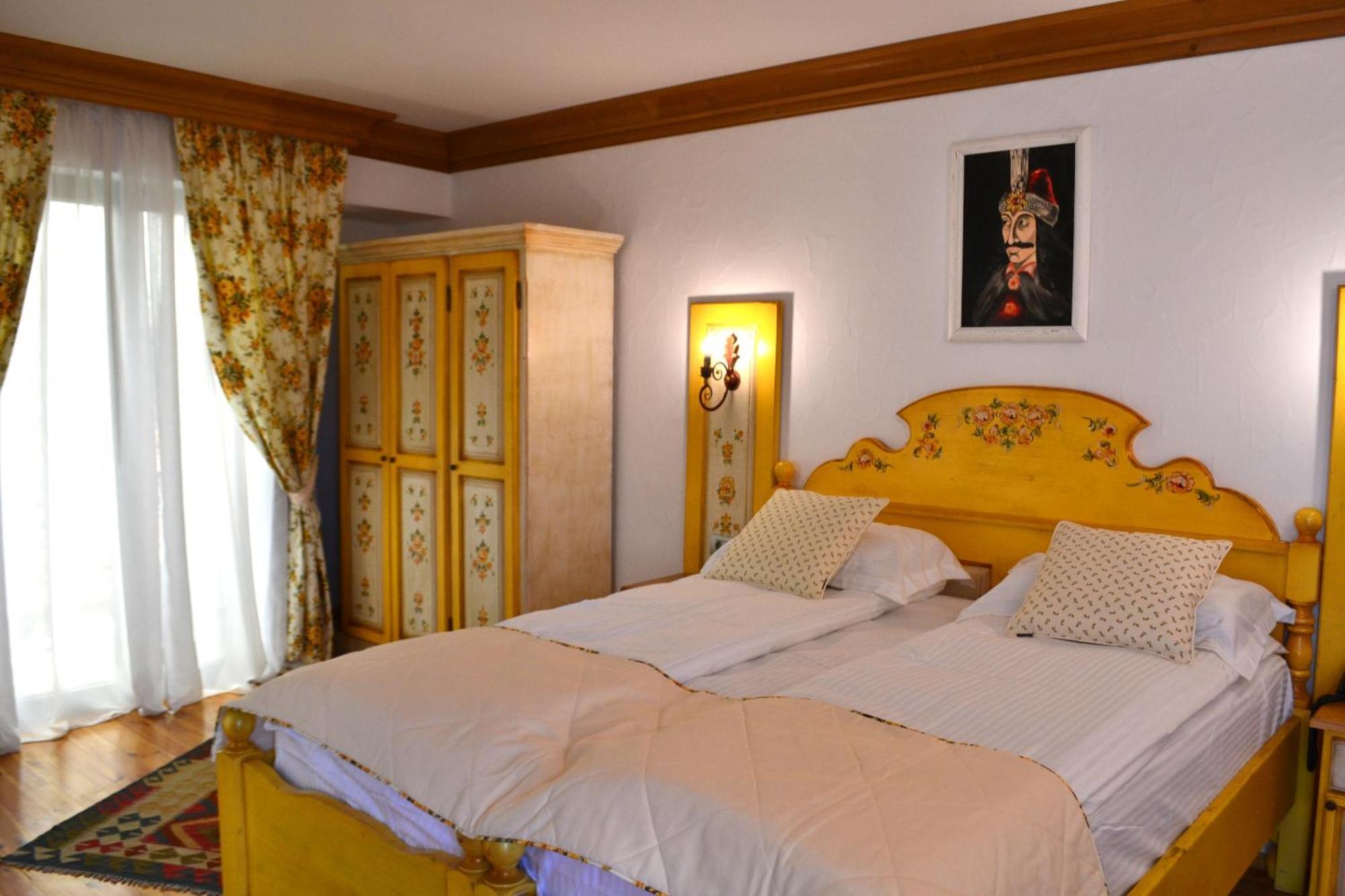 Casa Comana Boutique Hotel Bukares Bagian luar foto